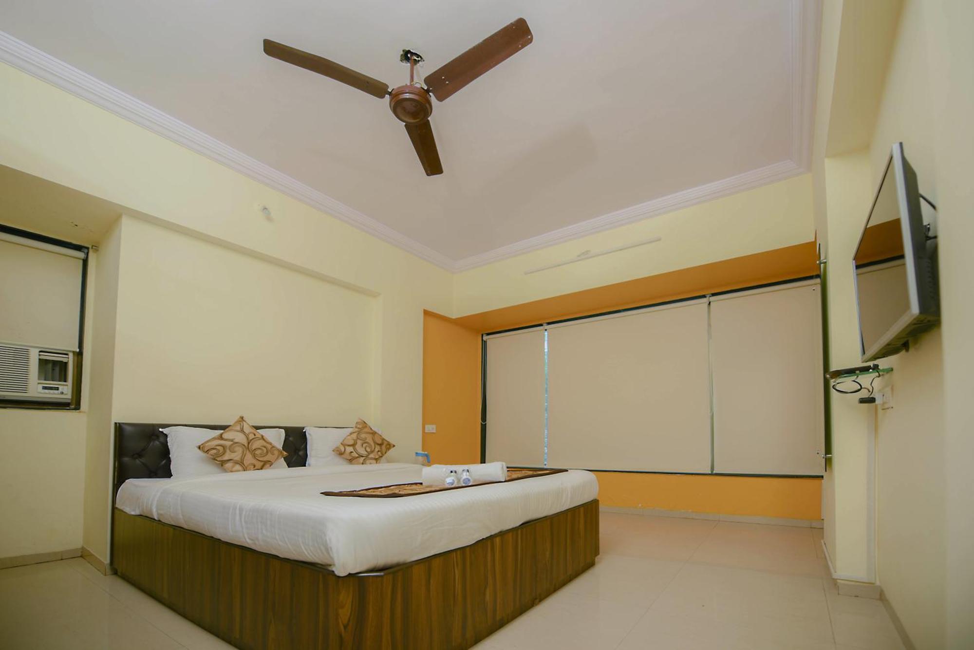 Lalsai Residency Andheri Mumbai  Buitenkant foto