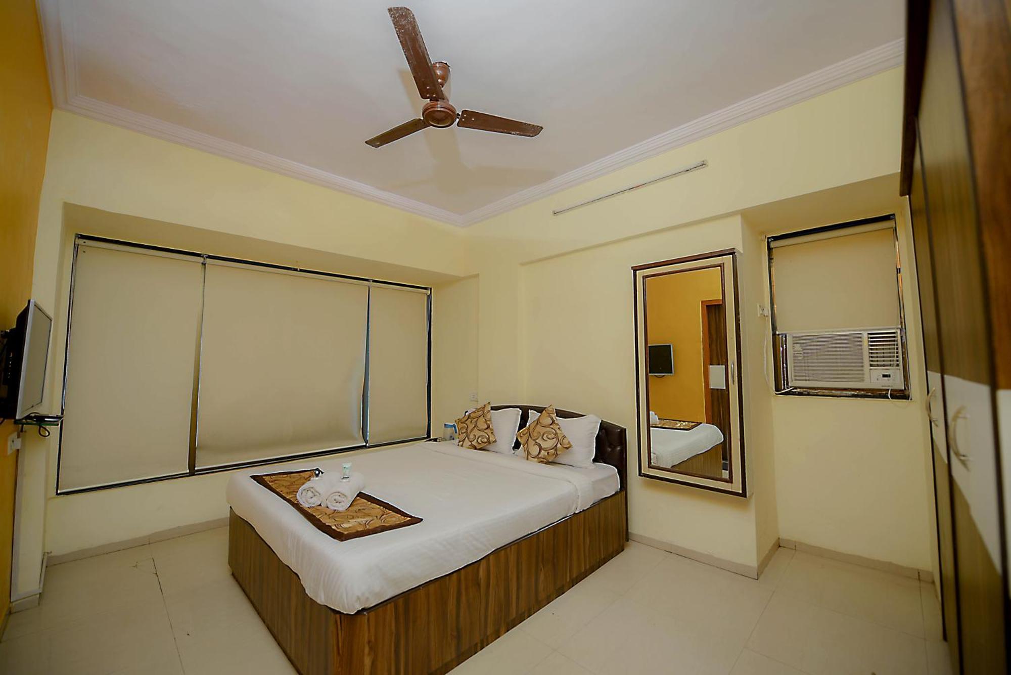 Lalsai Residency Andheri Mumbai  Buitenkant foto